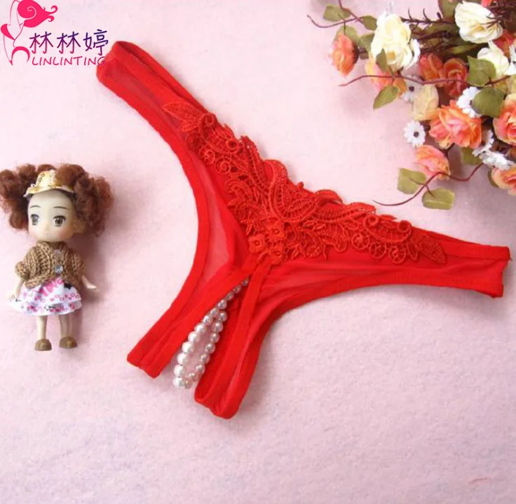 Стринги c насадкой 