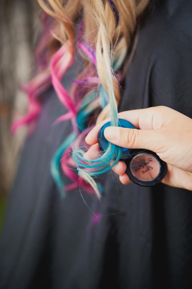 Как пользоваться мелками для волос на темные волосы hair chalk