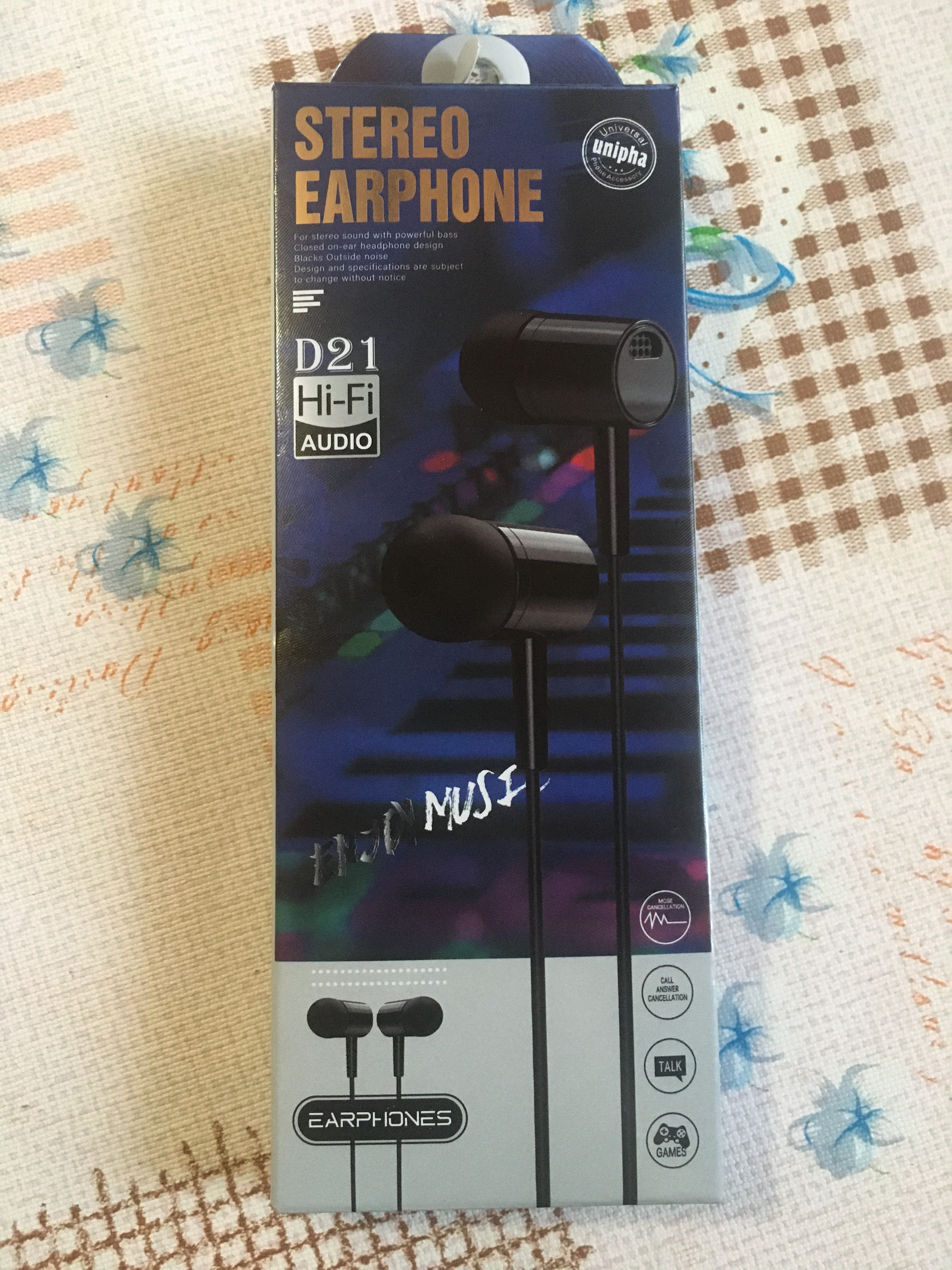 stereo earphones