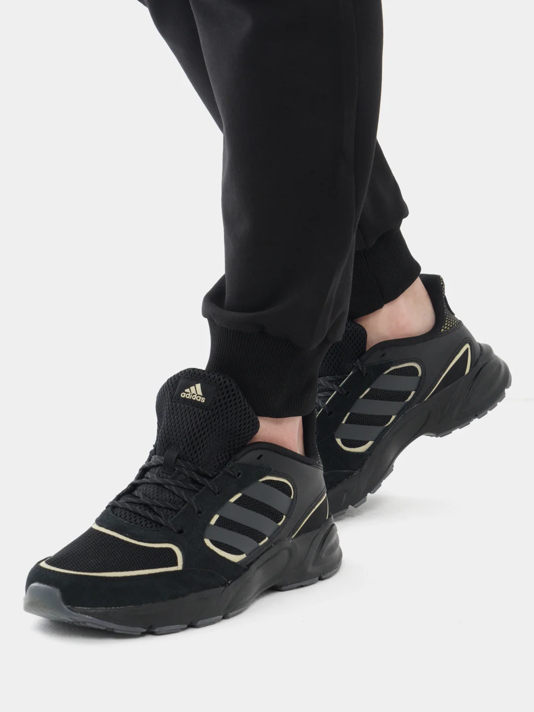 Кроссовки Adidas 90s VALASION за 4725 ₽ купить в интернет-магазине  KazanExpress