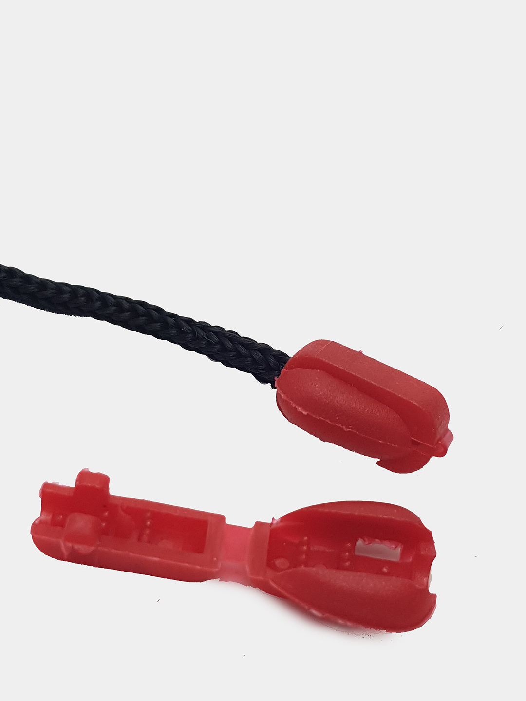 Зажим для шнура защелка для шнурка 17*13 мм за 25 ₽  в интернет .