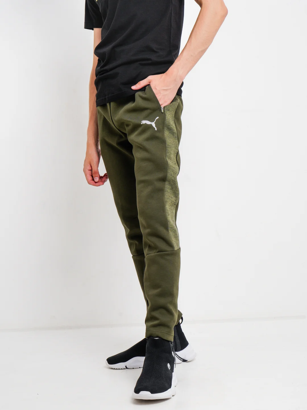 puma evostripe joggers