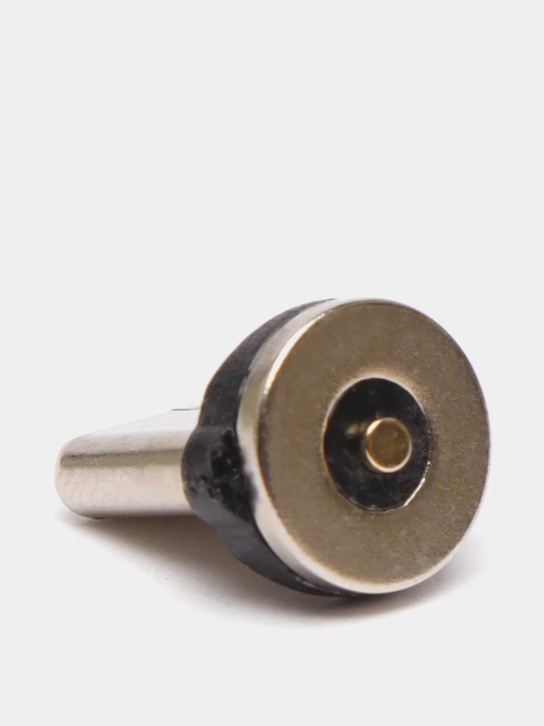 Магнитный коннектор