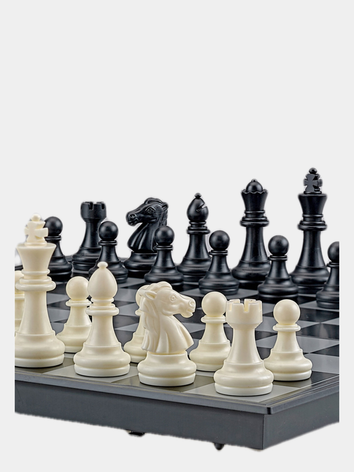 Шахматы-шашки магнитные