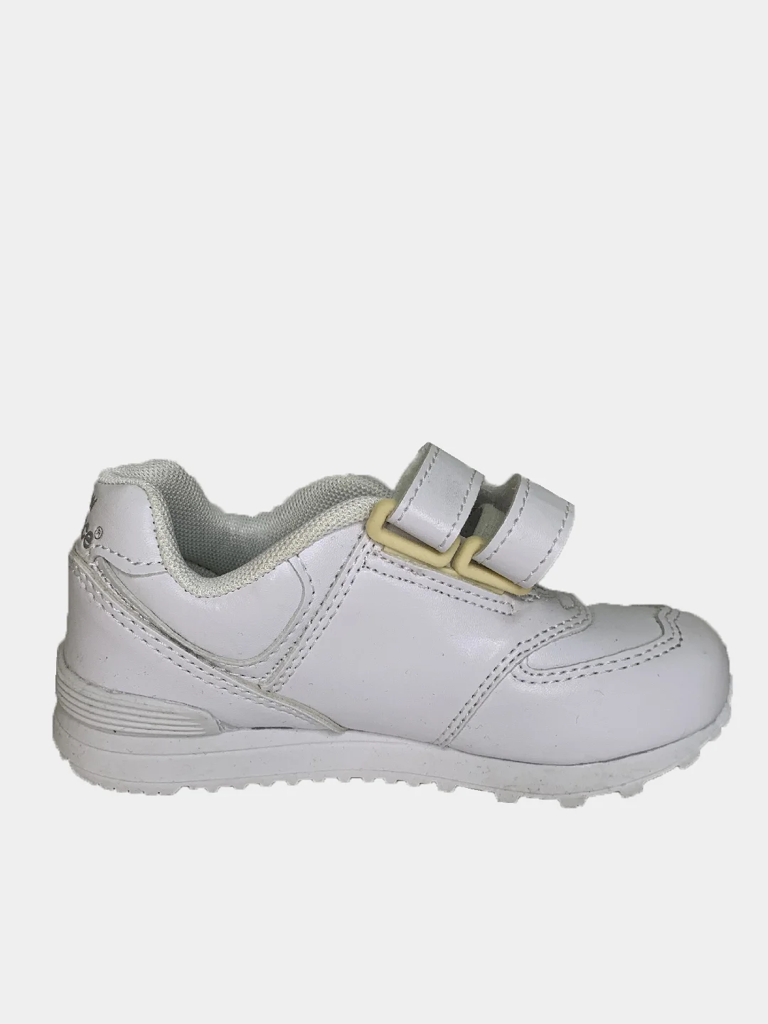 Детские кроссовки