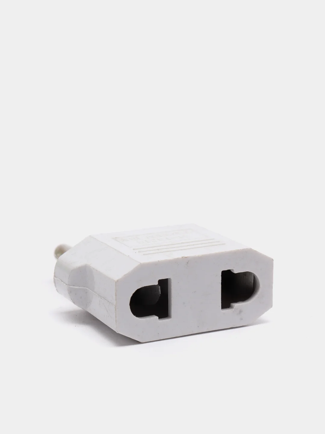 Переходник на евро вилку / розетку, адаптер 220, белый купить по цене 0 ...