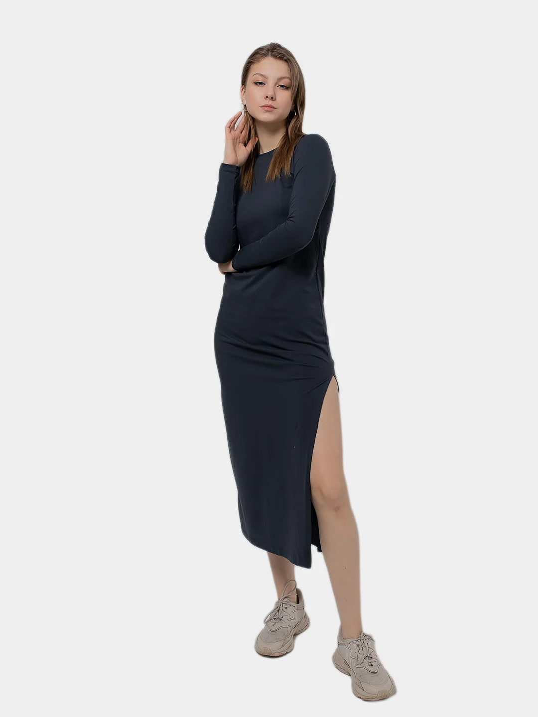 Платье с разрезом