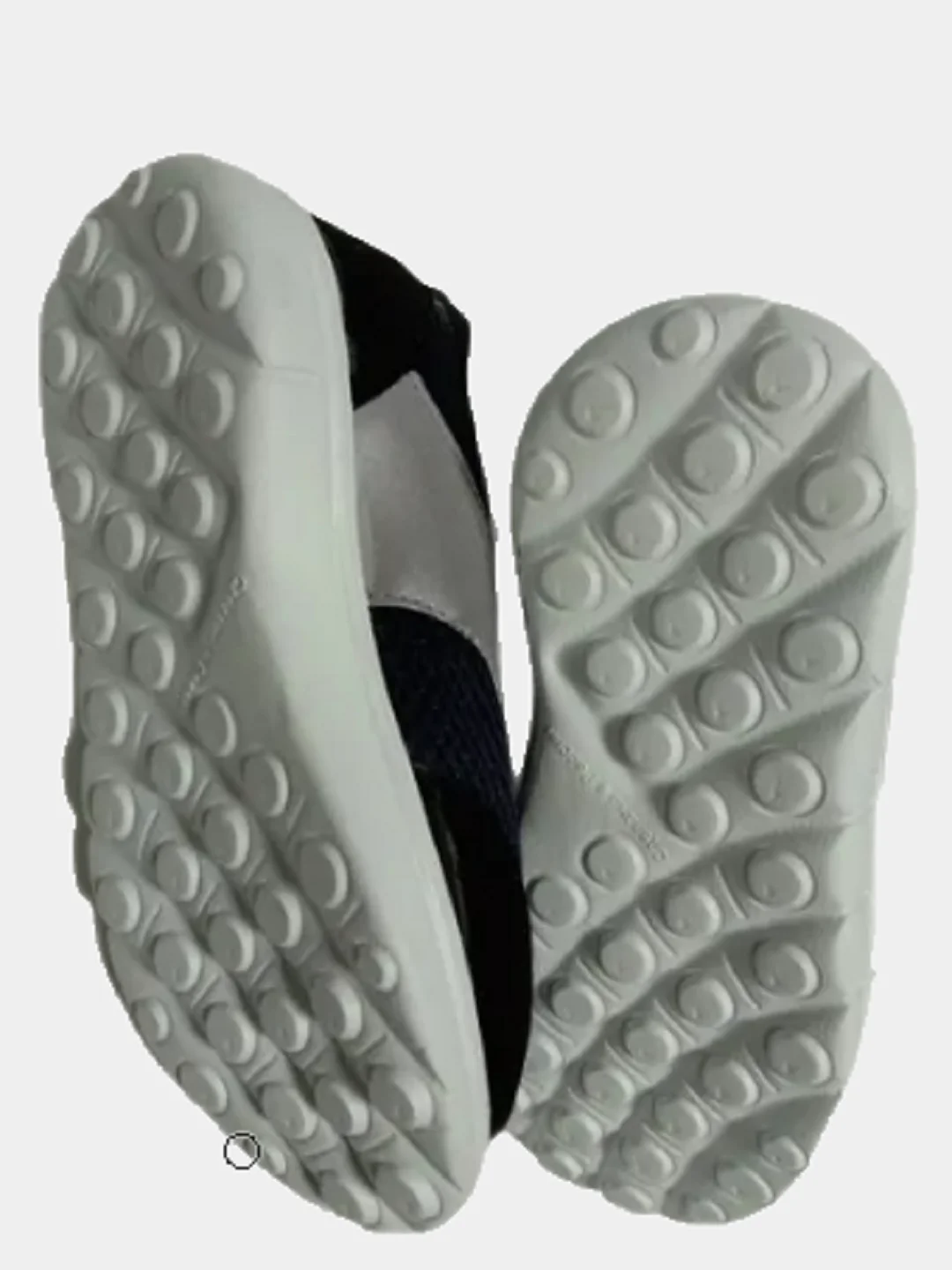 Кроссовки для девочек