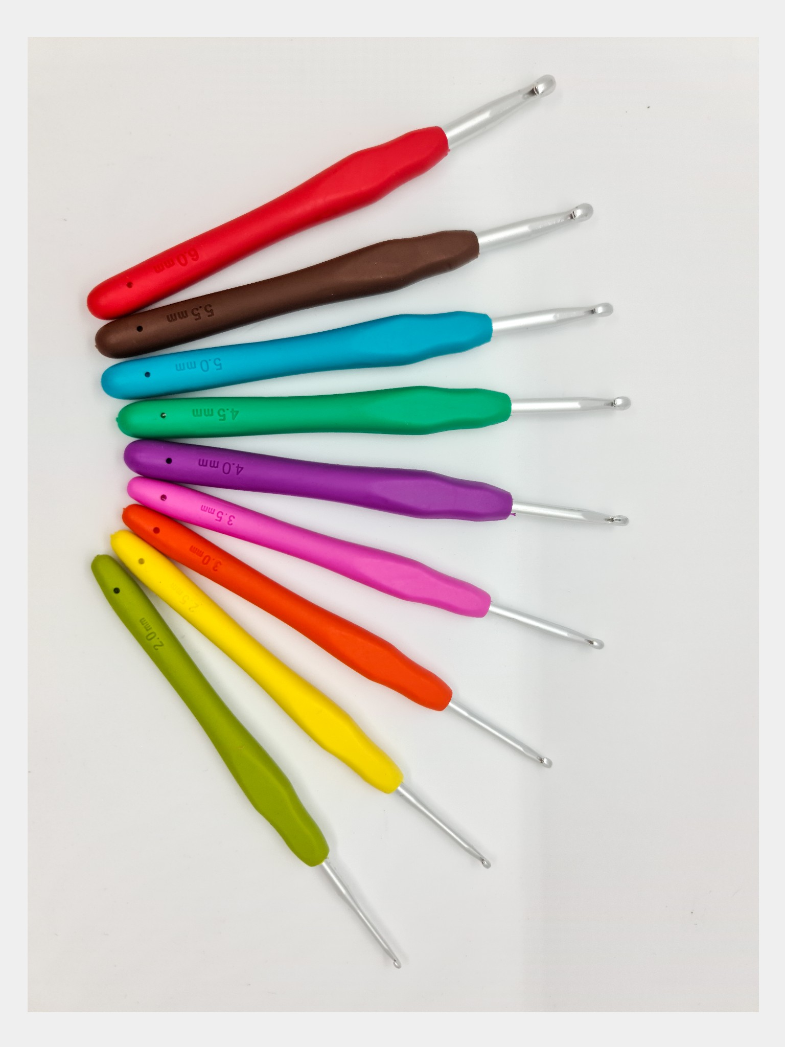  для вязания алюминиевые с силиконовой, резиновой ручкой за 69 .