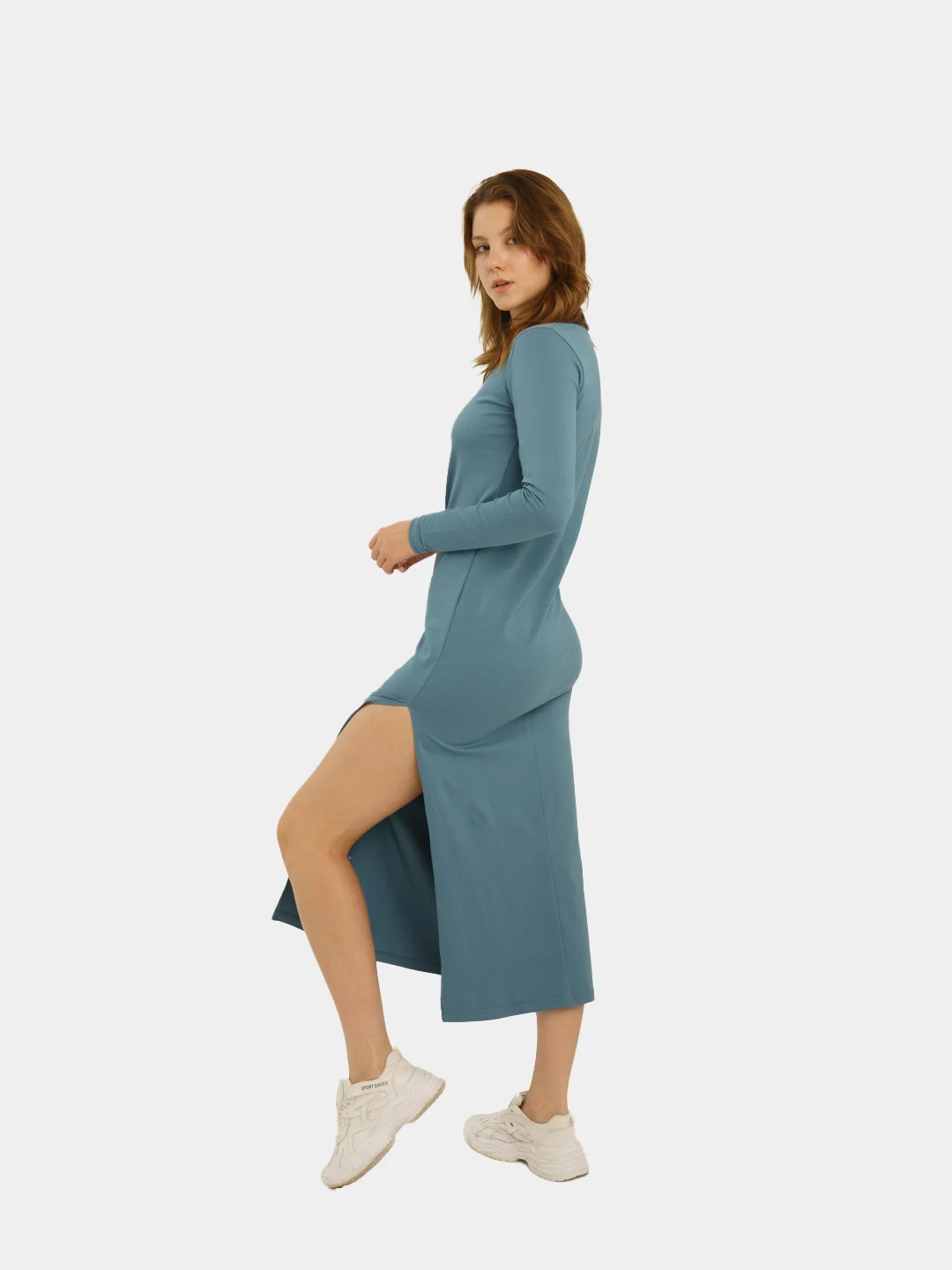 Платье с разрезом