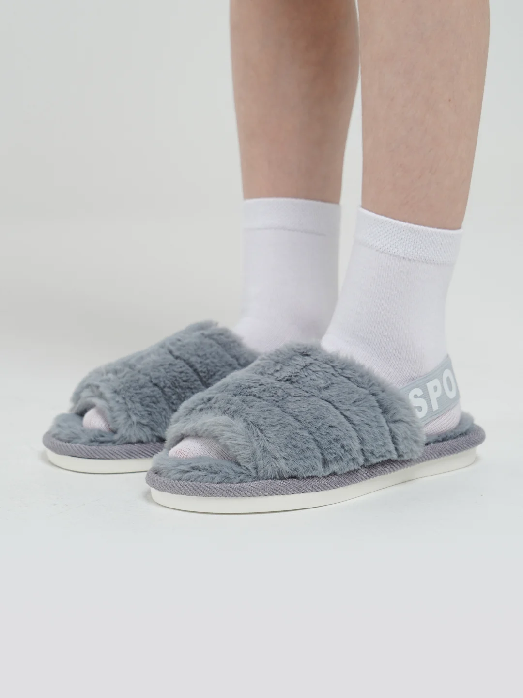 Тапочки для девочек комнатные