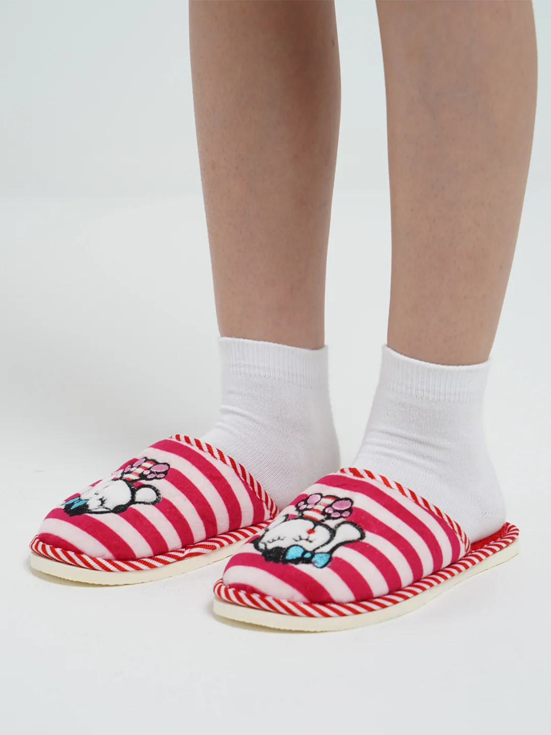 Тапочки для девочек комнатные