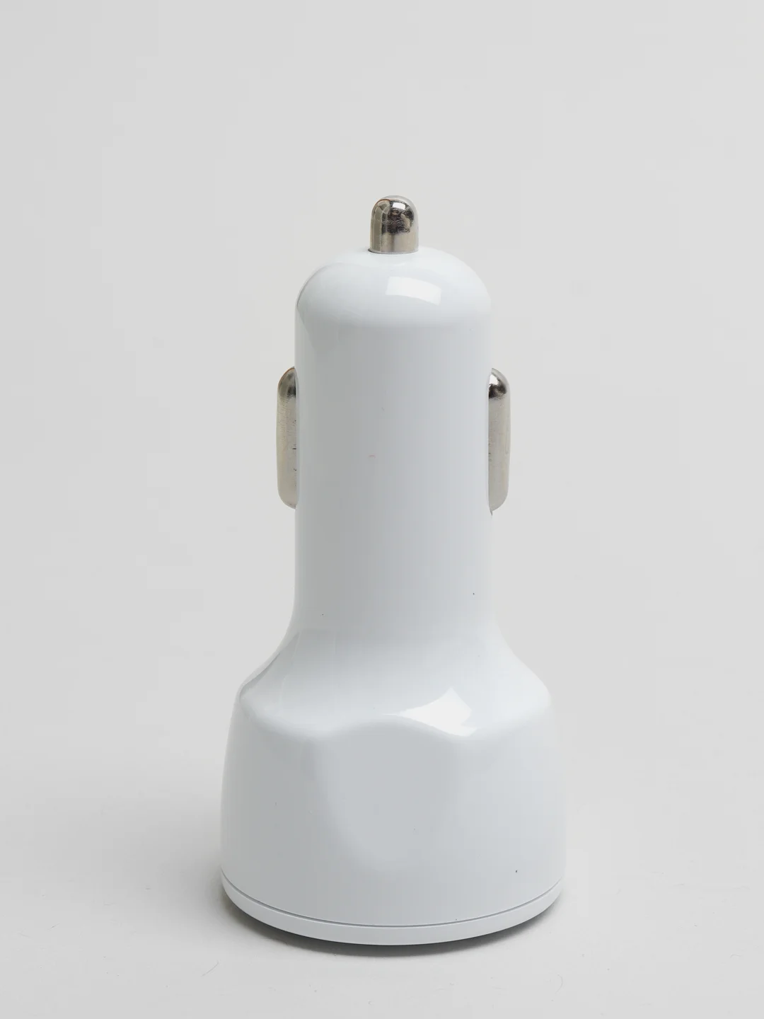 Авто адаптер Quick charge Olaf 3.0 А, с 3-мя USB портами