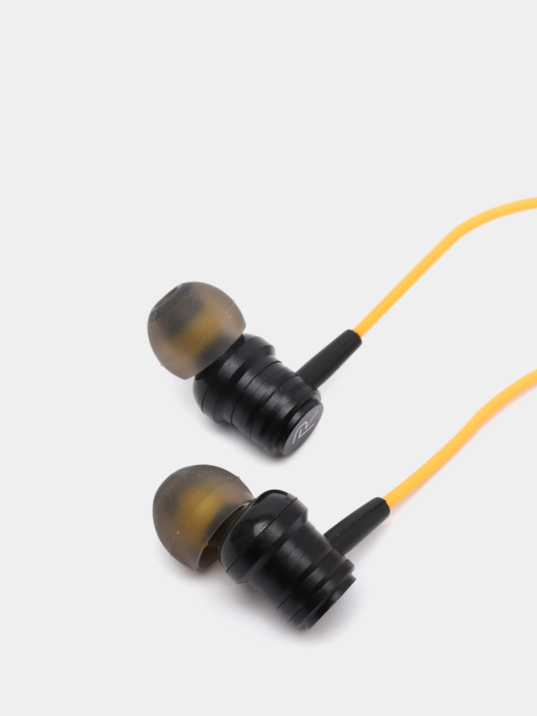 realme earbuds under 700