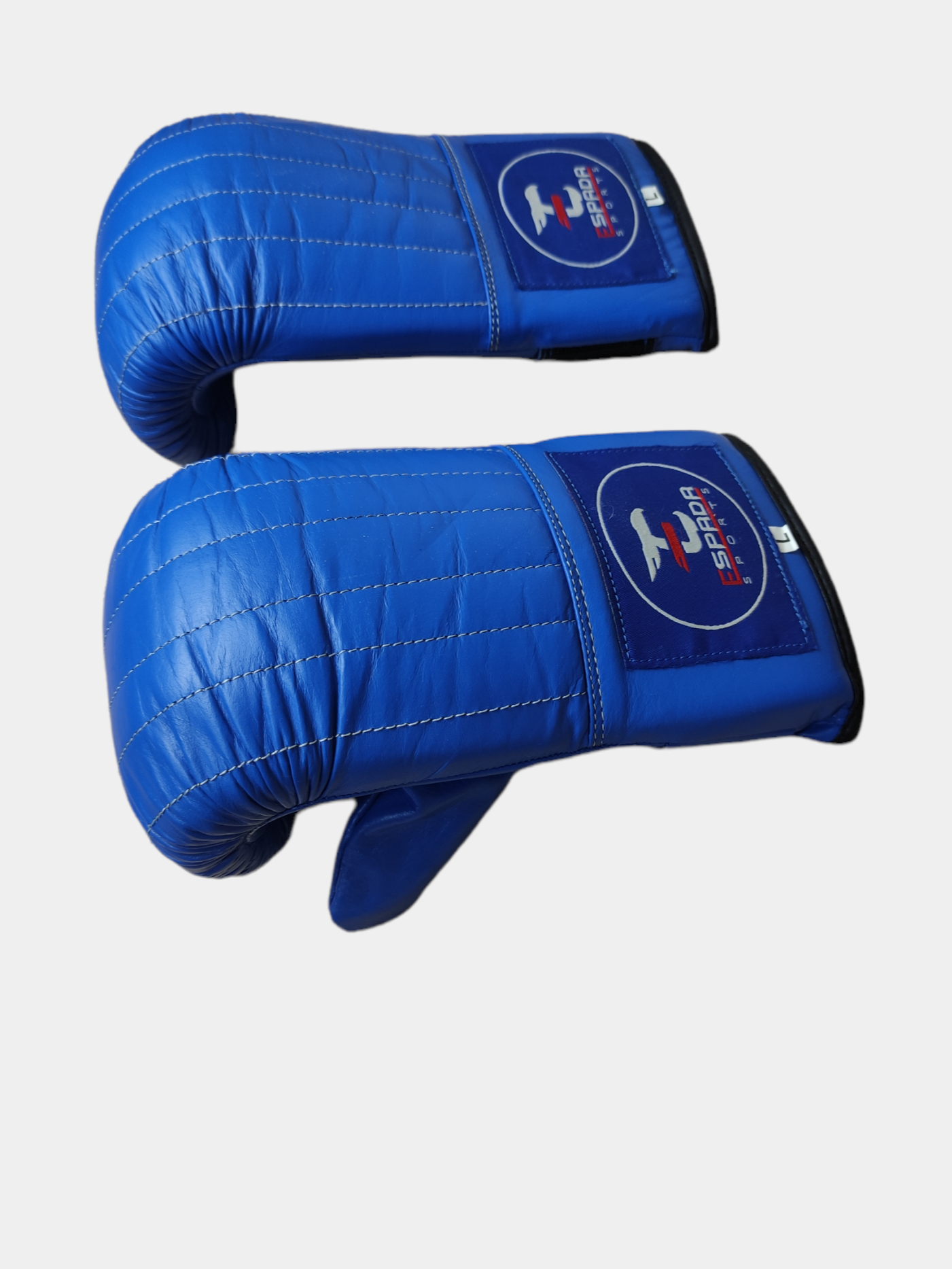  перчатки для бокса  по цене 900 ₽ в е .