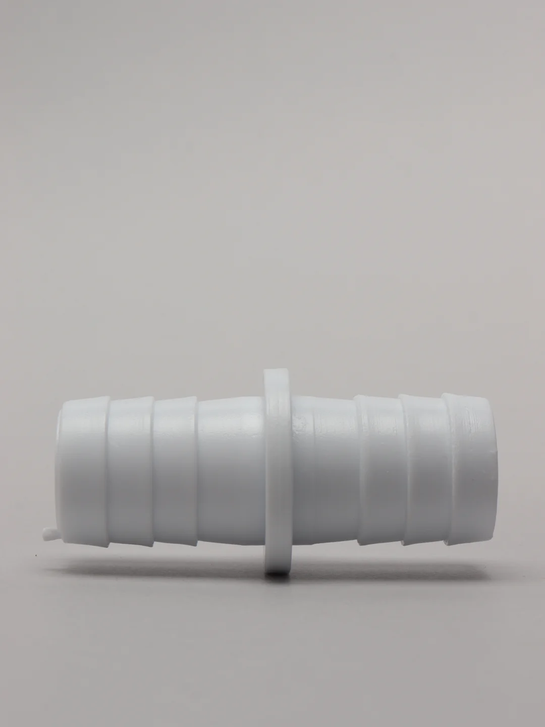 Соединитель для сливного шланга D22 за 25 ? купить в интернет-магазине ...