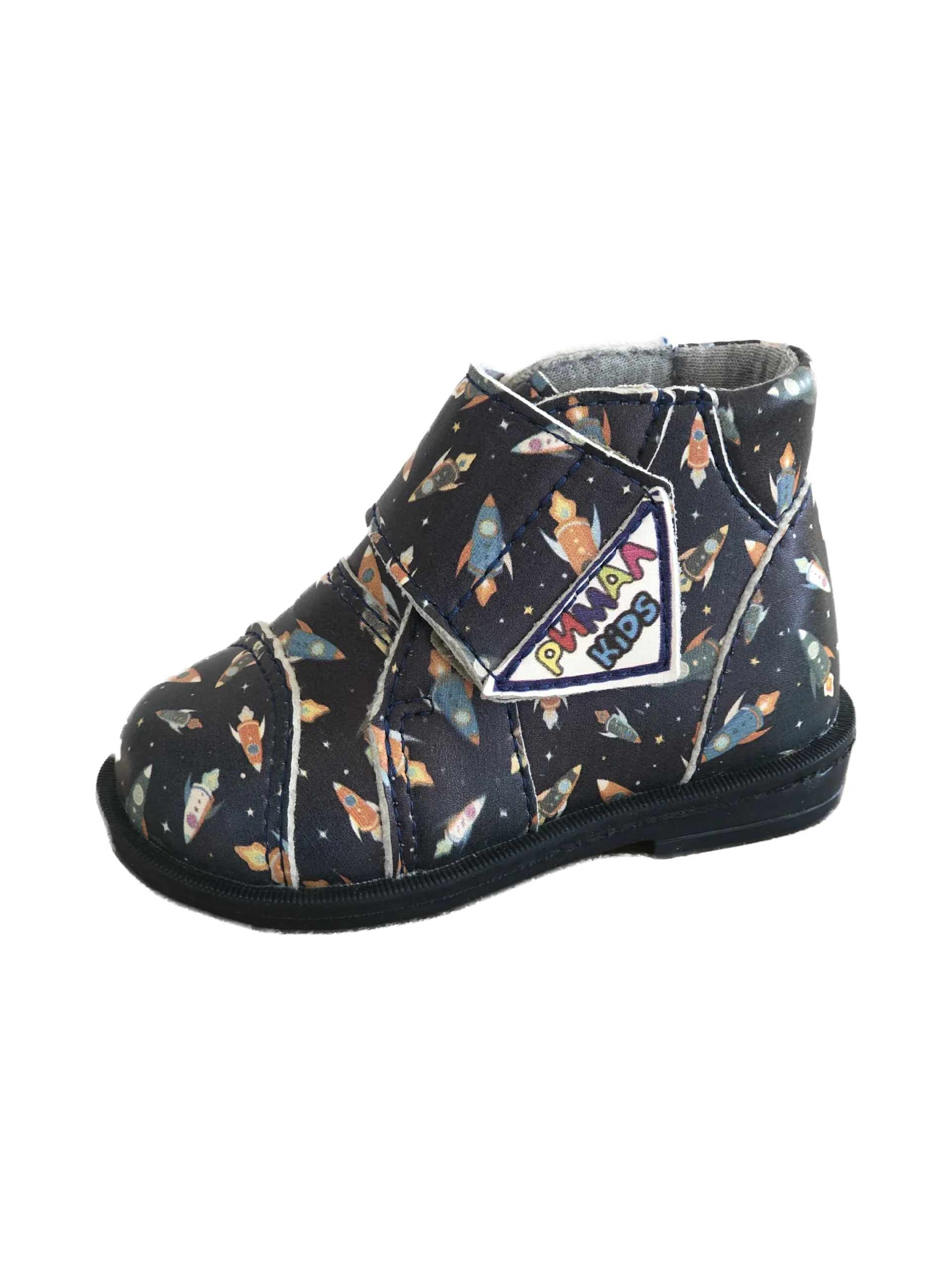 Ботинки ясельные