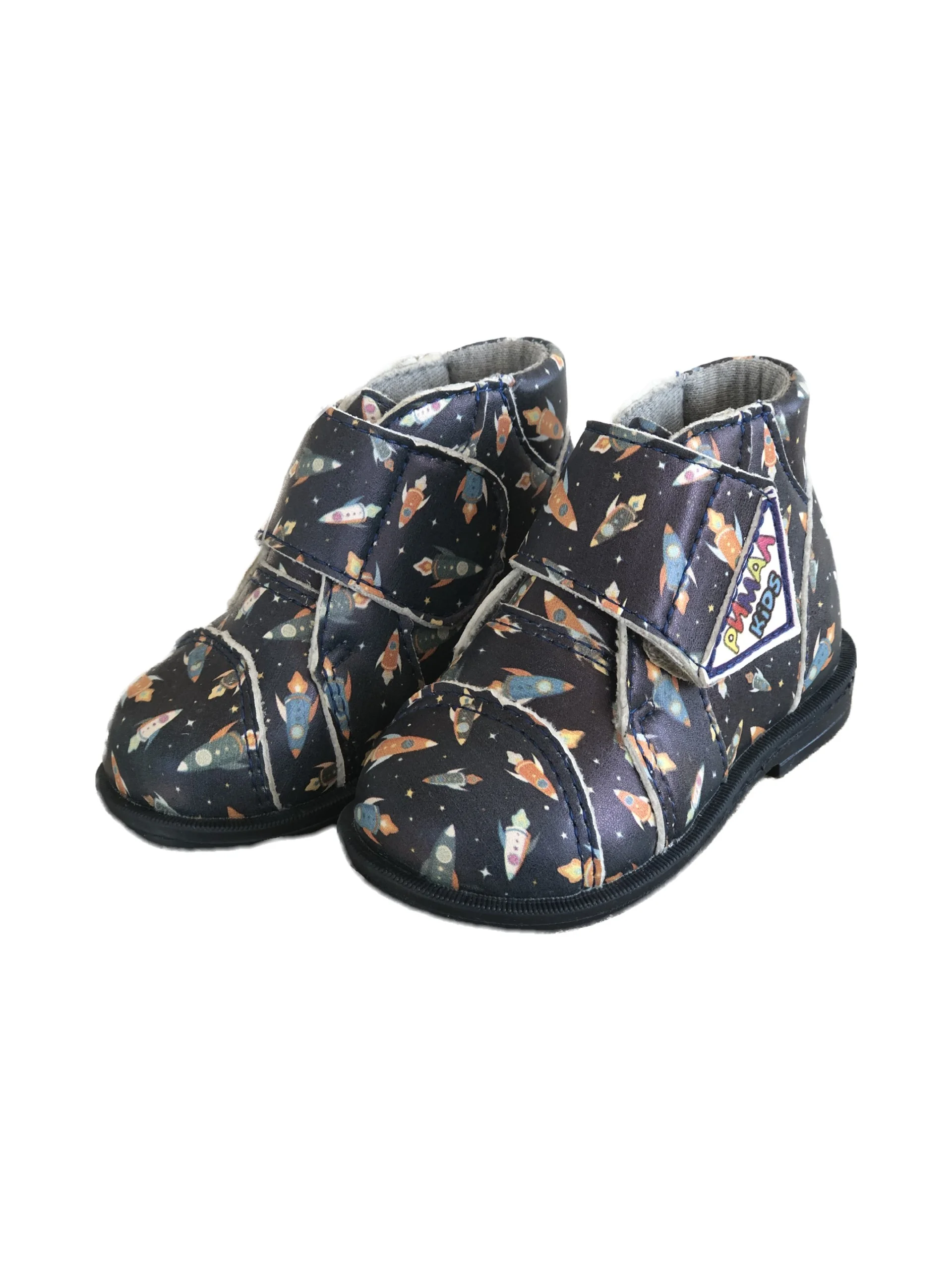 Ботинки ясельные