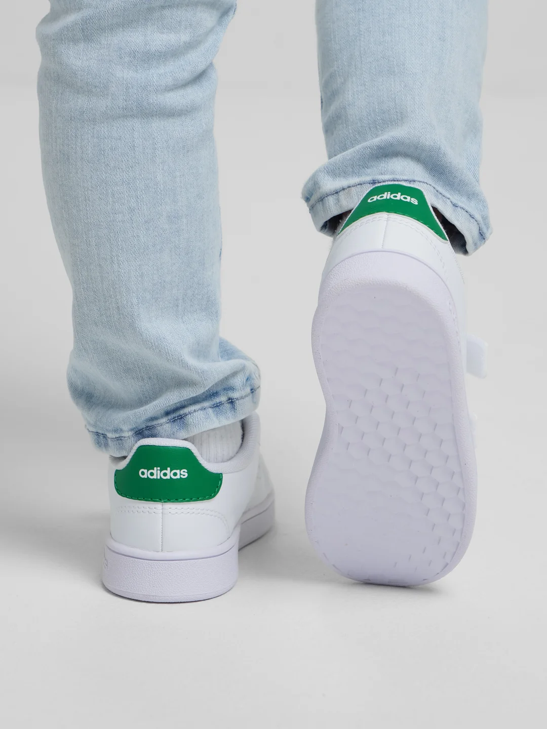 Кроссовки детские Adidas Advantage купить по цене 2426 ₽ в интернет ...