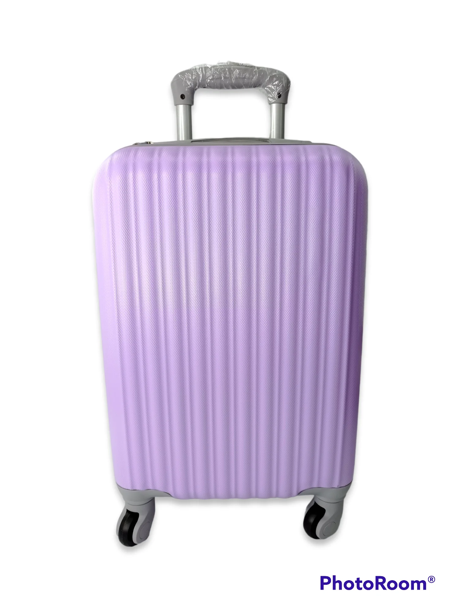 Чемодан на колесах, с кодовым замком, пластик, 12 размеров за 2700 ...