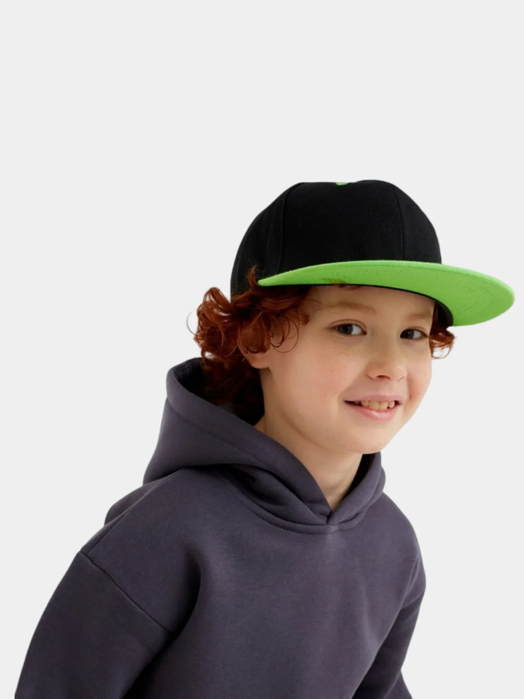 Кепка бейсболка детская черная для мальчика снэпбэк с прямым козырьком ...