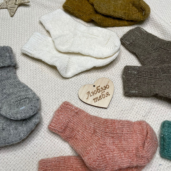 Детские носки спицами с рисунком (узором), для начинающих- фото и схема