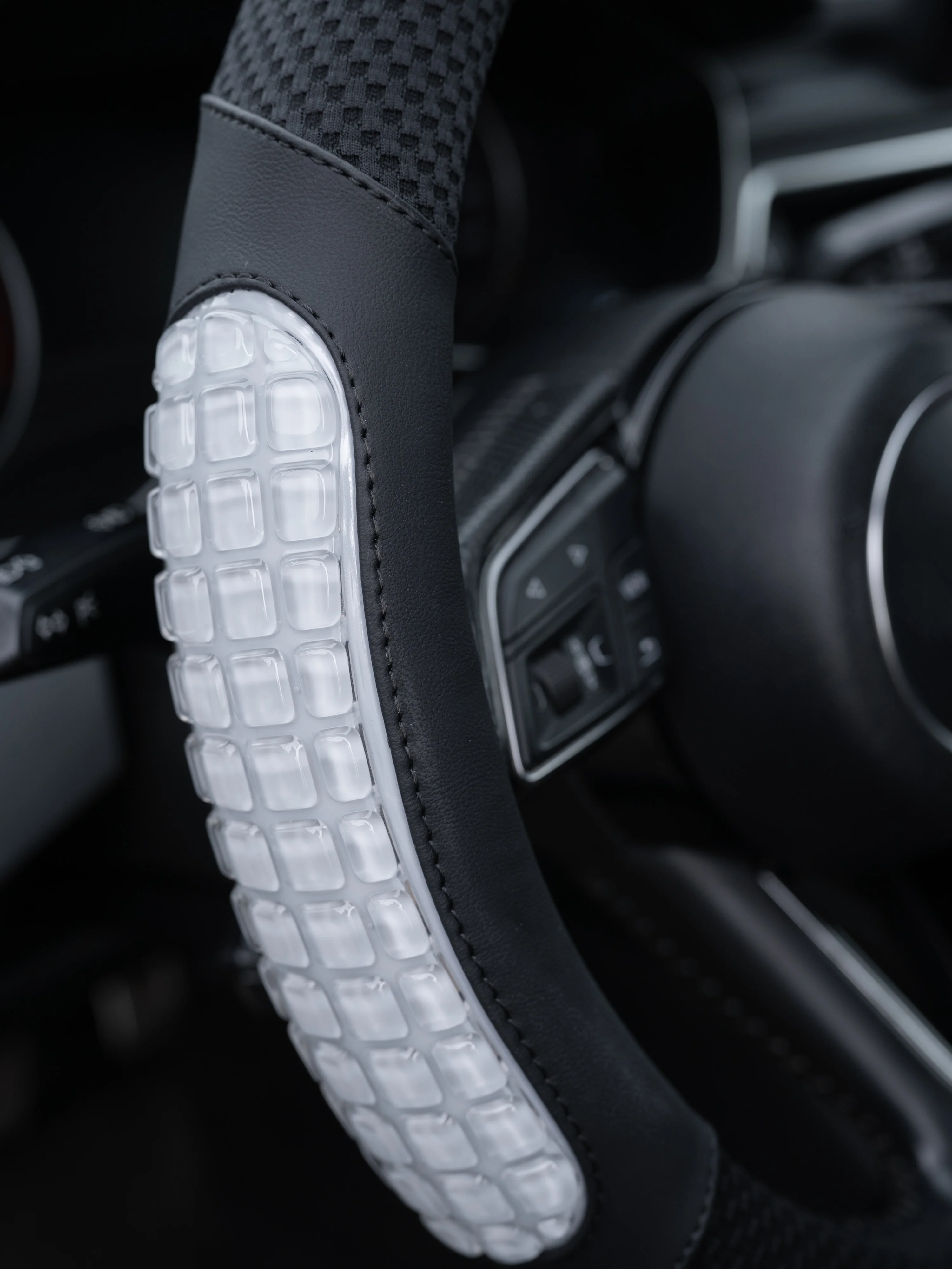 Оплетка на руль Mercedes-Benz GLK-Класс 2012-2015 гг. M(37-39)